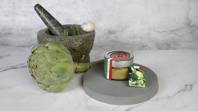 Creme aus weißen Petrosa-Artischoken